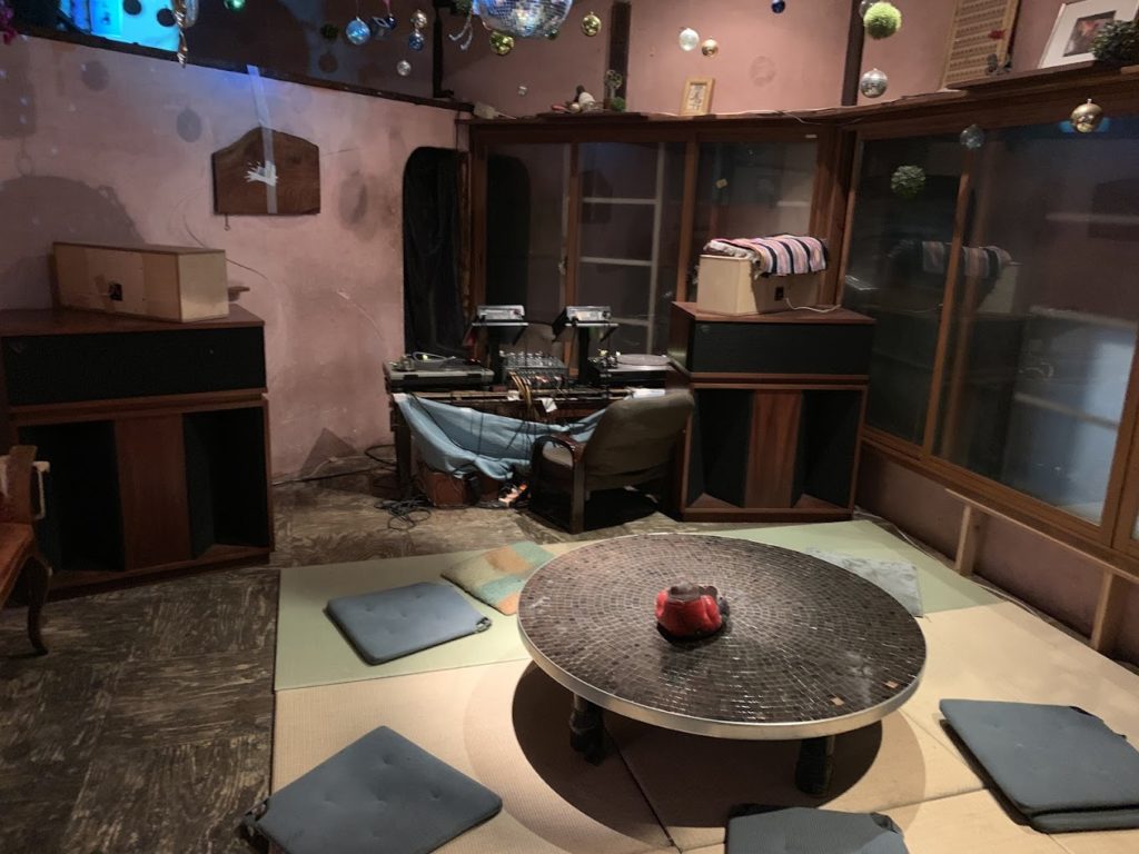 2nd-floor tatami floor of Bonobo, nightclub & bar.